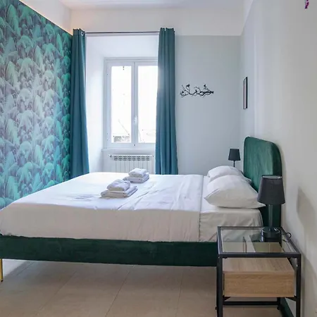 Easytopstay - Crescenzio Stylish Apartment-3